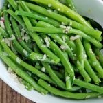 sauteed green beans in bowl